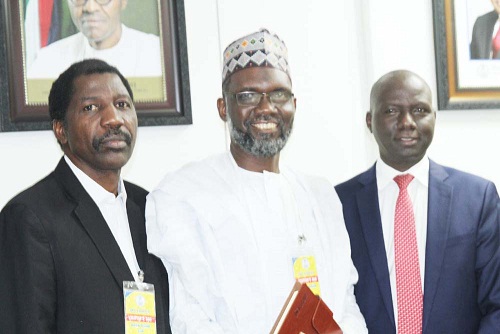 COMMODITY BROKERS,  1,1A, L-R,  Secretary General, North Central Zone, Commodity Brokers Association of Nigeria Mr Ibrahim Maliki, Registrar CBAN, Mr Saleh  Kwaru and  Acting Executive Commissioner Operations, Securities and Exchange Commission Mr Isyaku Tilde during a Meeting between SEC and CBAN in Abuja 