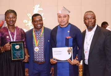 Shell Nigeria wins Best Exhibitor at 2019 National Association of Petroleum Explorationists annual international conference and exhibition, held in Lagos. Displaying the awards (from right) Shell General Manager, Exploration, Mr. Dan Agbaire (Represented the Country Chairman, Shell Companies in Nigeria, and Managing Director, The Shell Petroleum Development Company of Nigeria Limited, Mr. Osagie Okunbor); Geophysicist Lead, Mr. Magnus Kanu; newly inducted Fellow of NAPE and Shell General Manager, Development, Mr. Chibogwu Sam Ezugworie; and Operations Geophysicist, Mrs. Uche Aigbokhai.