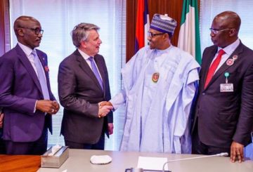 L-R: Group Managing Director, Nigeria National Petroleum Corporation, Mele Kolo Kyari; Chief Executive Officer, Royal Dutch Shell, Ben van Beurden; President Mohammadu Buhari; and Minister of State for Petroleum Resources, Timipreye Silva, during a visit of the Shell Group CEO to the President in Abuja
