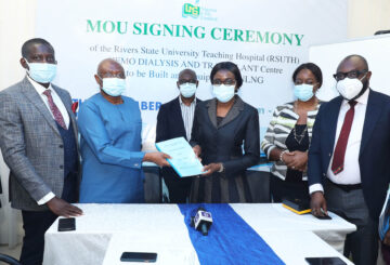 L-R: CMD, Rivers State University Teaching Hospital (RSUTH), Dr. Friday Aaron; Board Chairman, RSUTH, Dr. Jonathan Nimi Hart; Manager, Community Relations (NLNG), Godson Dienye; GM, External Relations and Sustainable Development (NLNG), Mrs Eyono Fatayi-Williams; Manager, Corporate Communications and Public Affairs, Dr. Sophia Horsfall; and Head Counsel, Litigation and Regulatory Risk Management (NLNG), Gogo Dienye, during the MoU signing for NLNG’s N381m Renal Centre donation to RSUTH