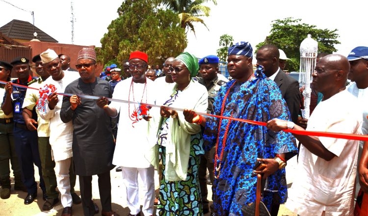 Ogun State Celebrates Key Community Road Rehabilitated By Shell Nigeria Gas, Partners