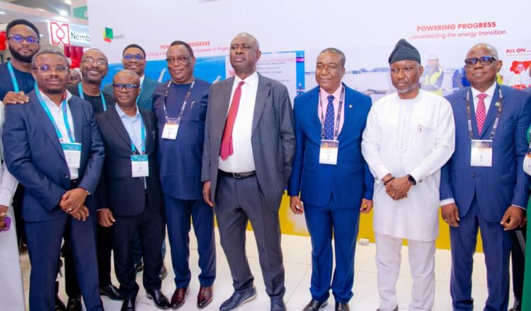 Shell Companies In Nigeria Commended For Elaborate Exhibition At Nigeria Oil and Gas Conference